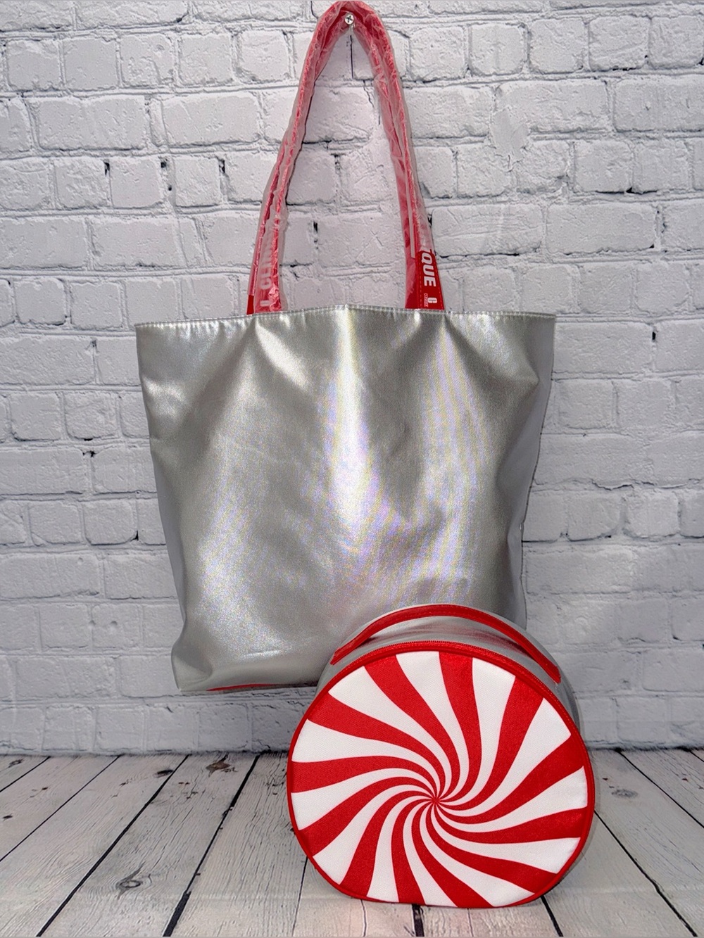 NEW! Clinique Tote & Travel Bag Set